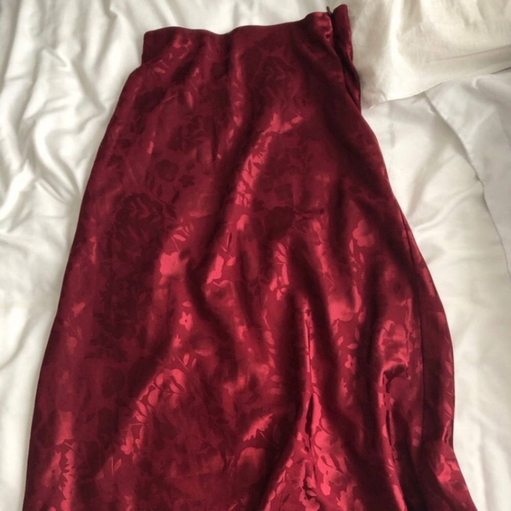 URBAN OUTFITTERS SILK MIDI SKIRT